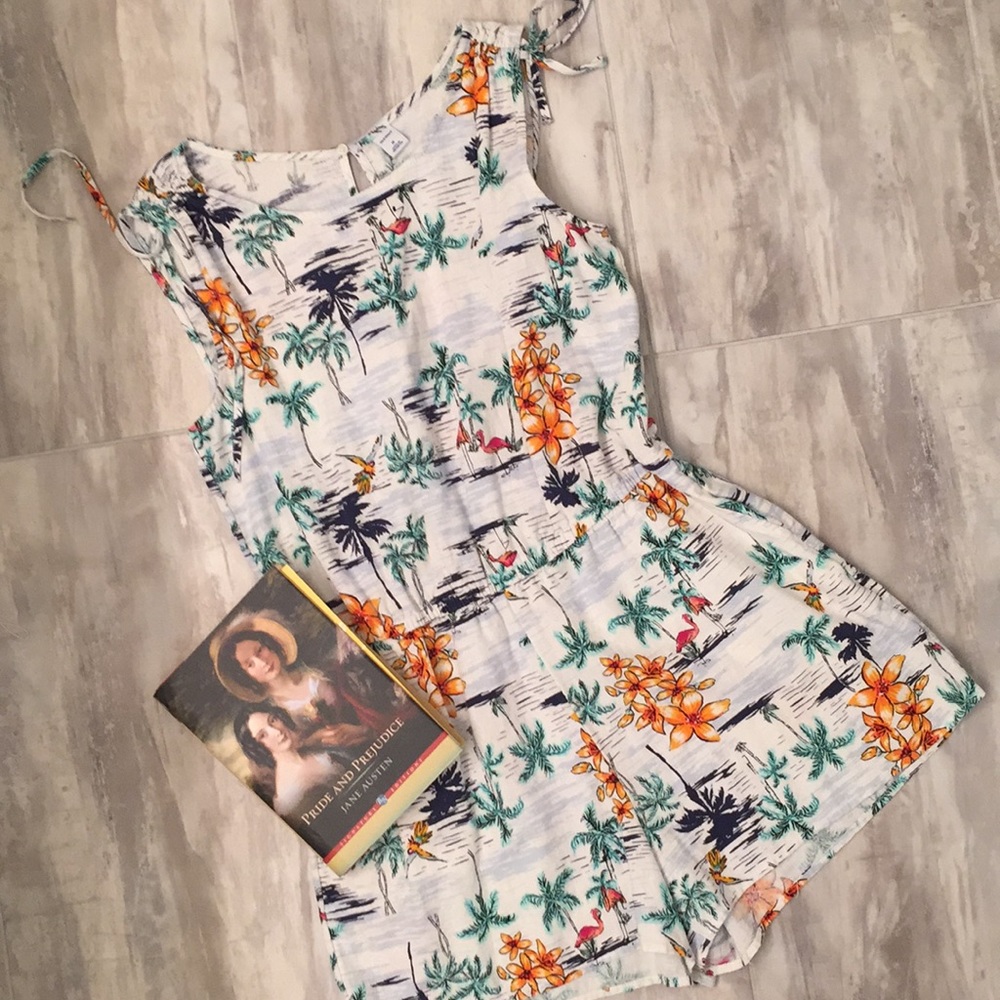 Island pattern romper